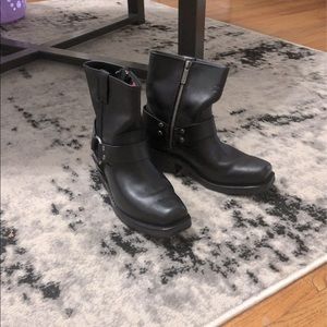 Harley Davidson black leather boots size 7.5.
